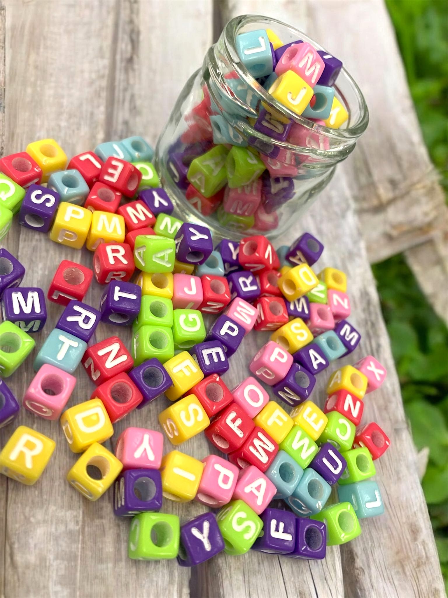 KARE NEON DELİKLİ HARF